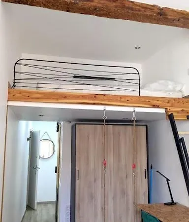 Appartement Swinging With A Church View *